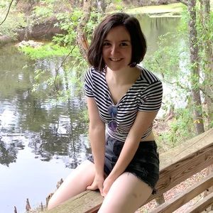 Meet your Posher, Marissa